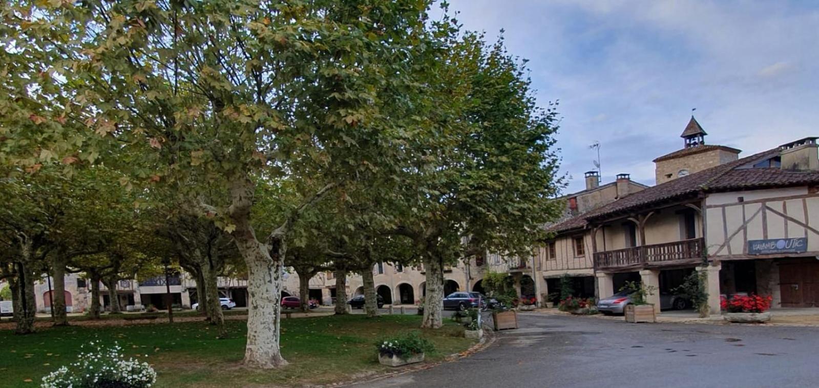 La Maison des Cornières Fourcès Extérieur photo