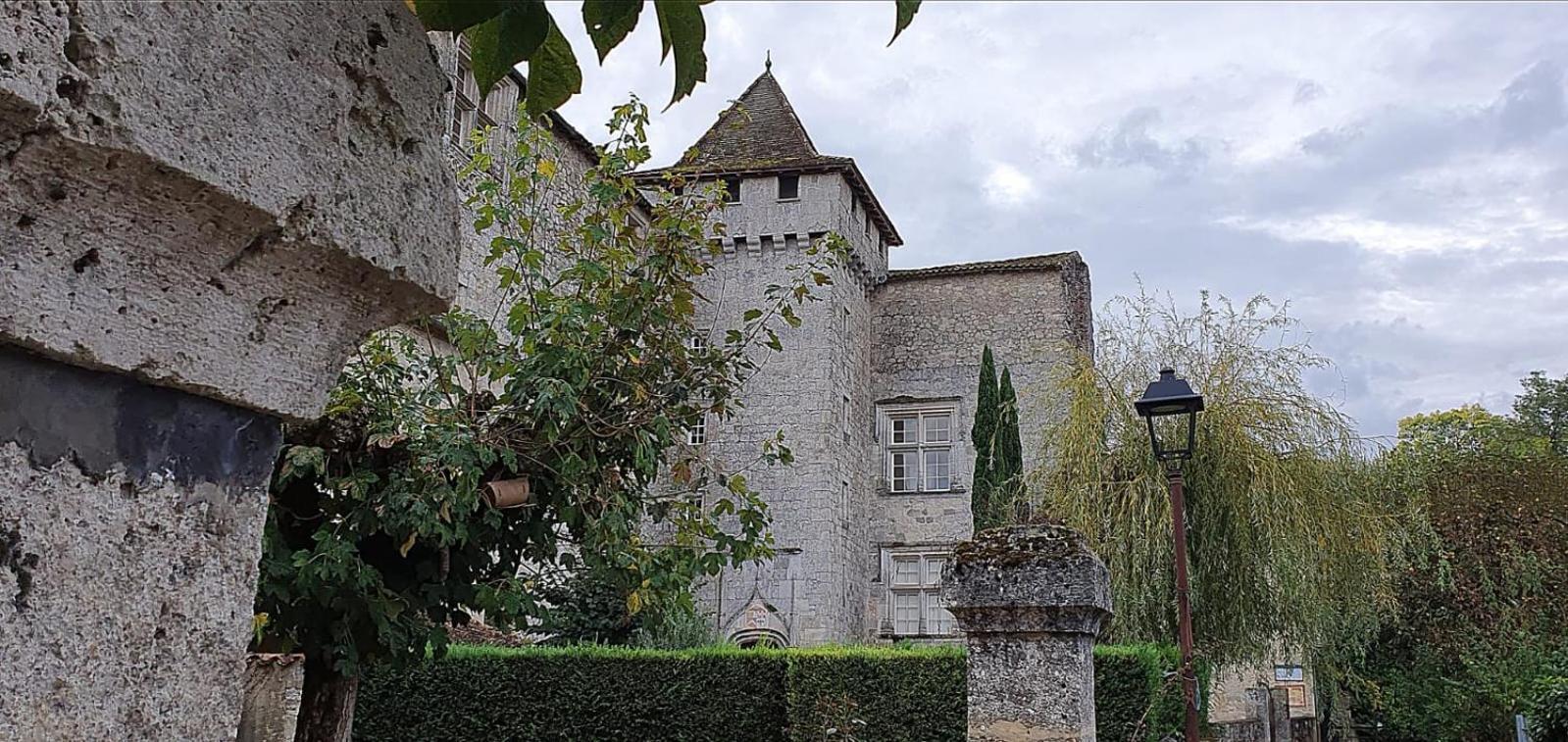 La Maison des Cornières Fourcès Extérieur photo