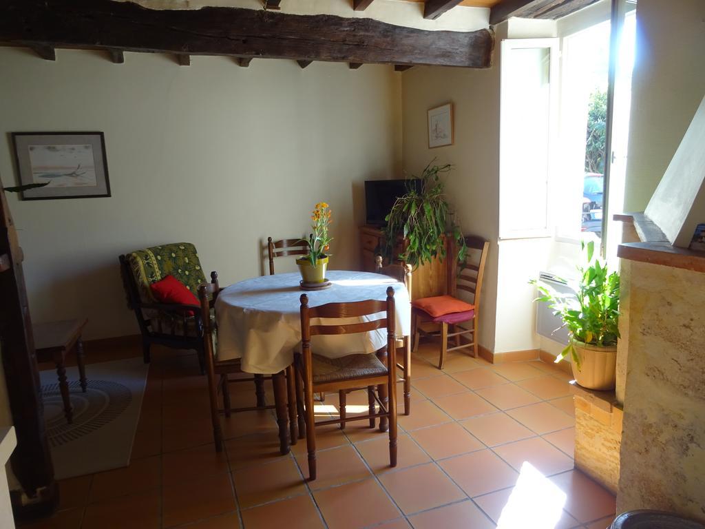 La Maison des Cornières Fourcès Extérieur photo